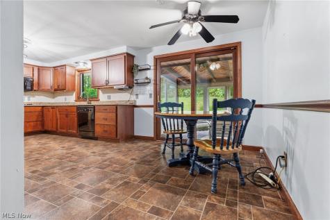 2033 Clearview Street NE Massillon OH 44646