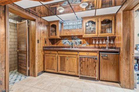 2033 Clearview Street NE Massillon OH 44646