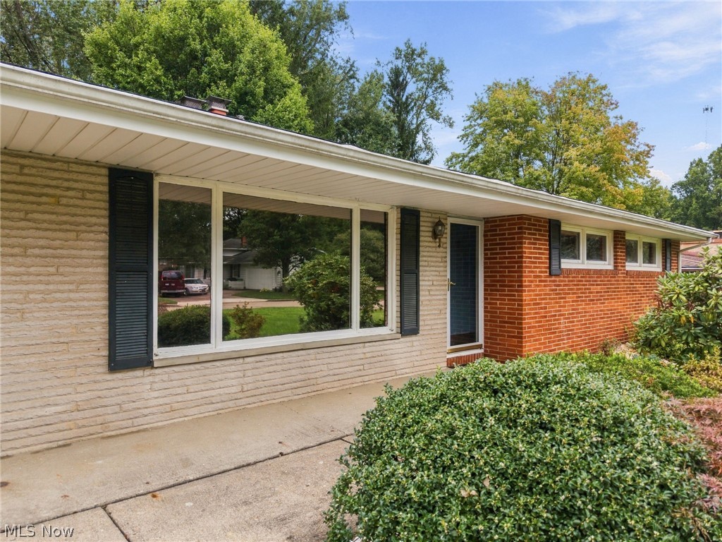 2033 Clearview Street NE Massillon OH 44646