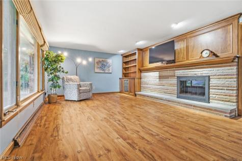 2033 Clearview Street NE Massillon OH 44646