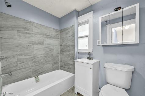 3564 E 118th Street Cleveland OH 44105