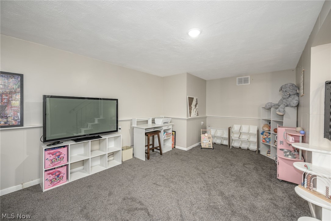 449 E Dresden Avenue Akron OH 44301