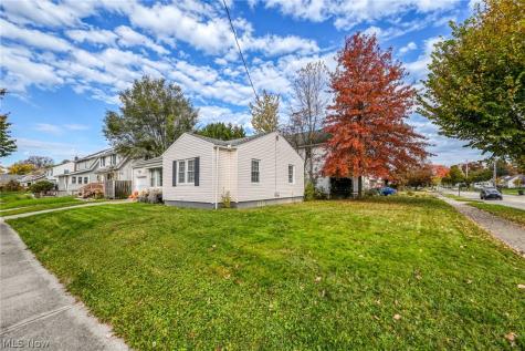 449 E Dresden Avenue Akron OH 44301
