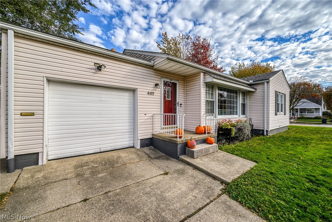 449 E Dresden Avenue Akron OH 44301