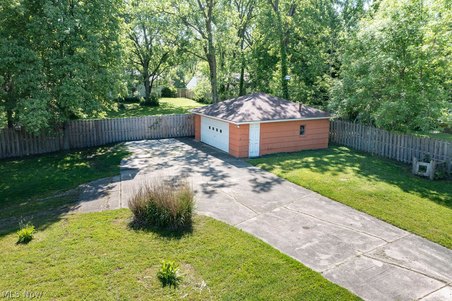 12621 Webster Road Strongsville OH 44136