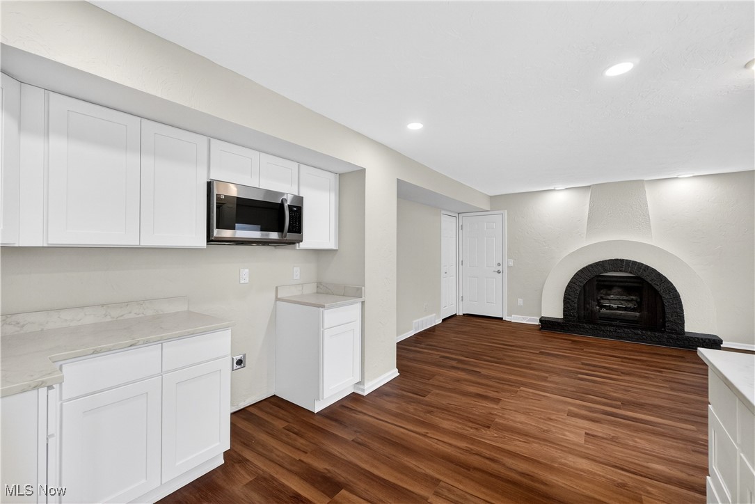 578 N Main Street Amherst OH 44001