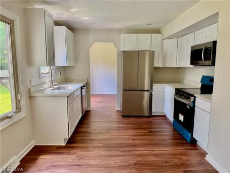 578 N Main Street Amherst OH 44001