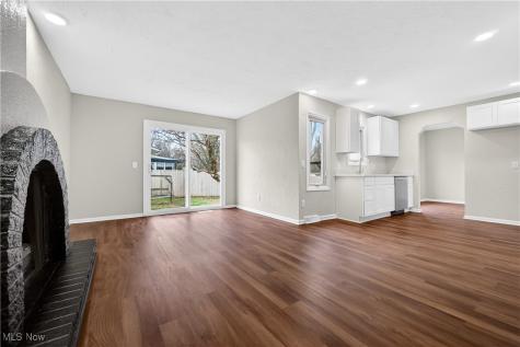 578 N Main Street Amherst OH 44001