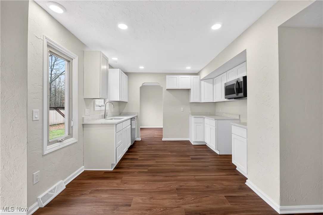 578 N Main Street Amherst OH 44001