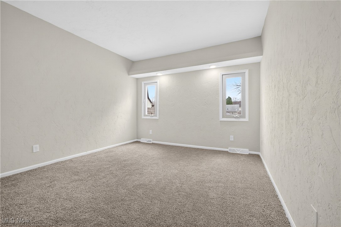 578 N Main Street Amherst OH 44001