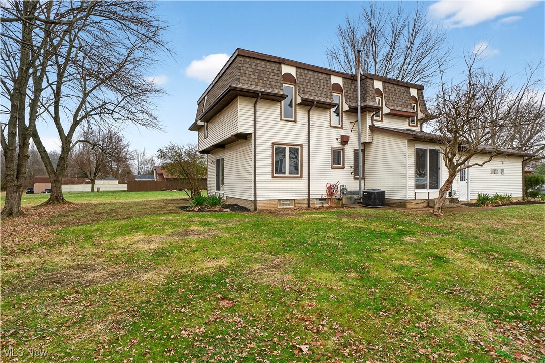 578 N Main Street Amherst OH 44001