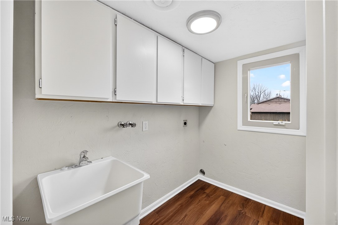 578 N Main Street Amherst OH 44001