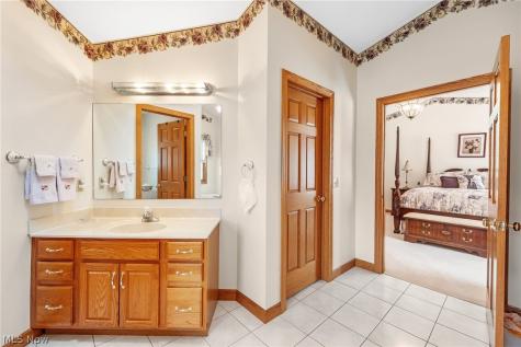 3862 Lorwood Street NW Massillon OH 44646