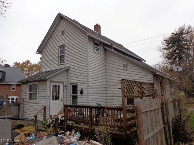 590 Flora Avenue Akron OH 44314