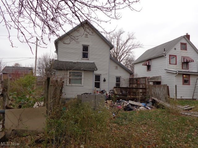 590 Flora Avenue Akron OH 44314