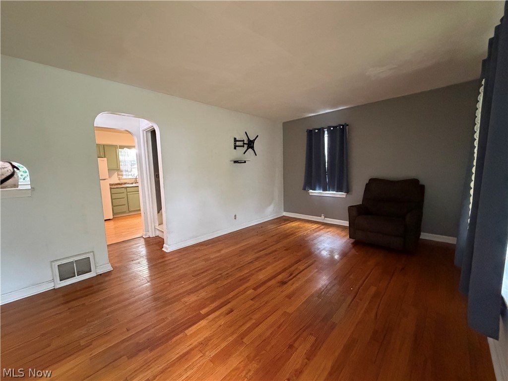 1564 Adelaide Avenue SE Warren OH 44484