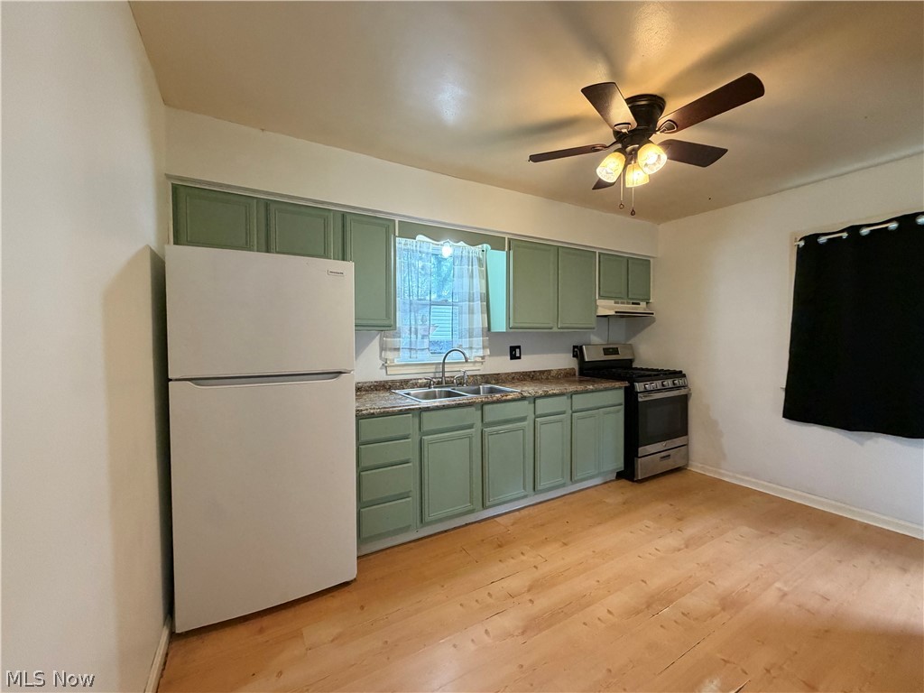 1564 Adelaide Avenue SE Warren OH 44484