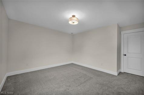 883 White Willow Lane Brunswick OH 44212