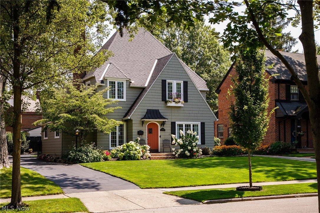 3625 Tolland Road Shaker Heights OH 44122