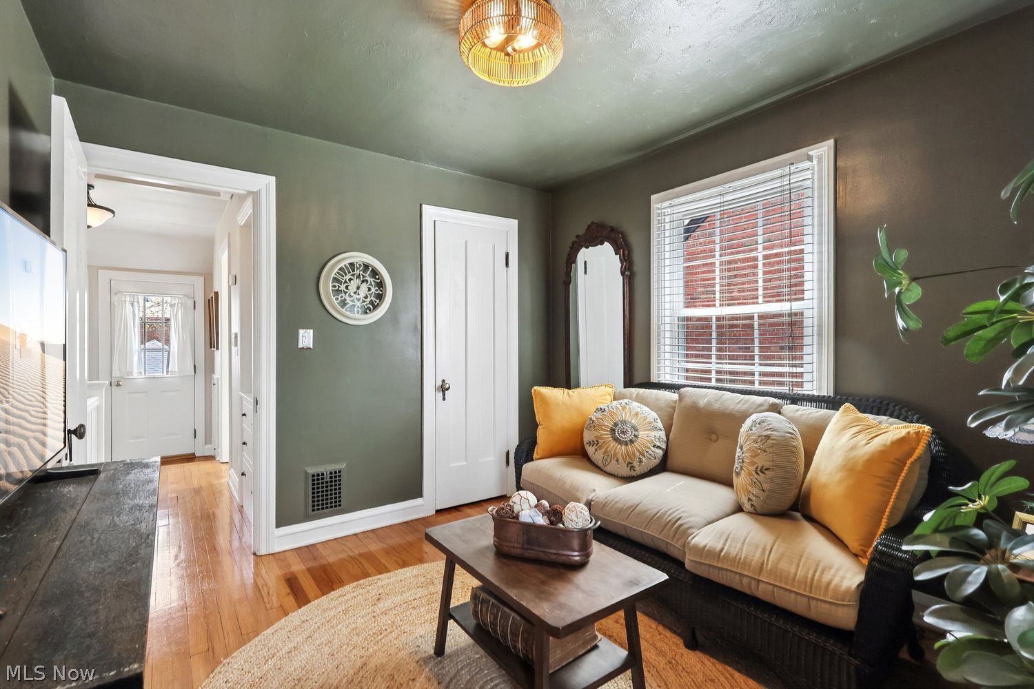 3625 Tolland Road Shaker Heights OH 44122