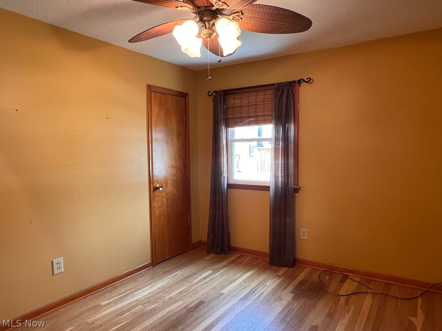 218 Courtland Street Elyria OH 44035
