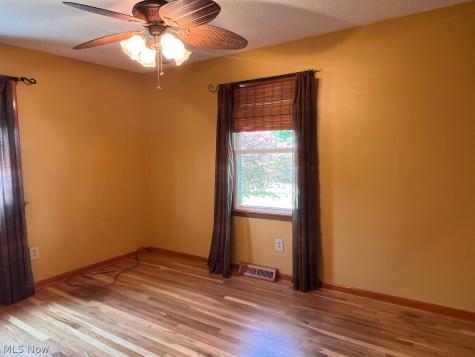 218 Courtland Street Elyria OH 44035
