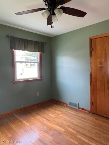 218 Courtland Street Elyria OH 44035