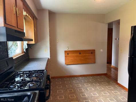 218 Courtland Street Elyria OH 44035