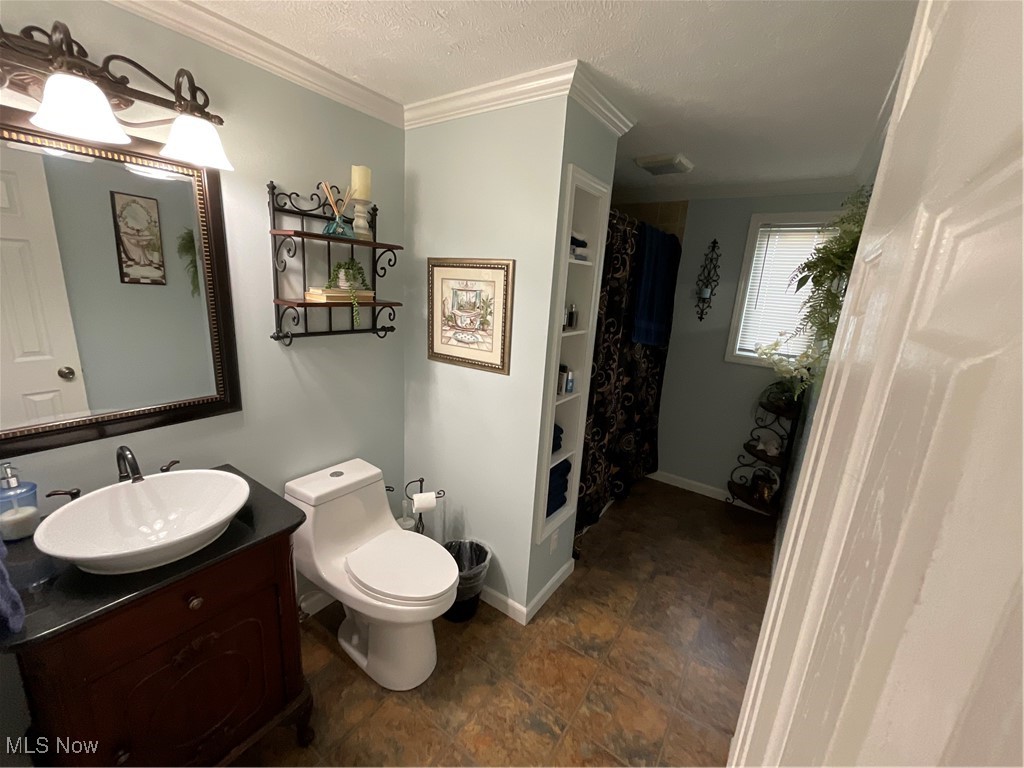 1822 S Nantucket Drive Lorain OH 44053