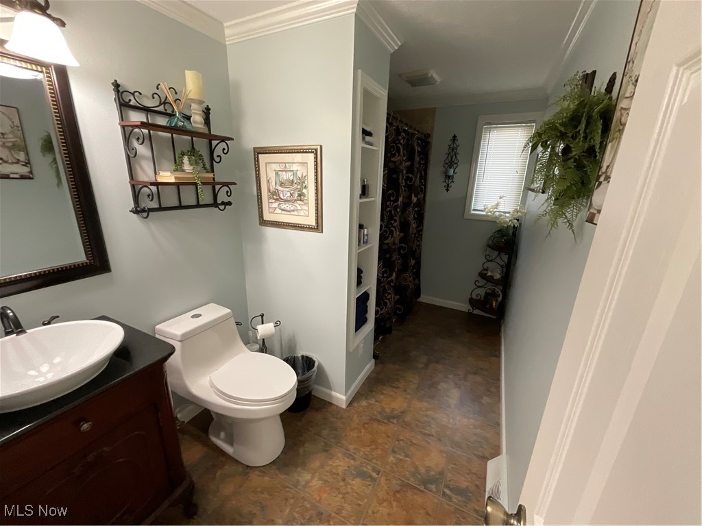 1822 S Nantucket Drive Lorain OH 44053