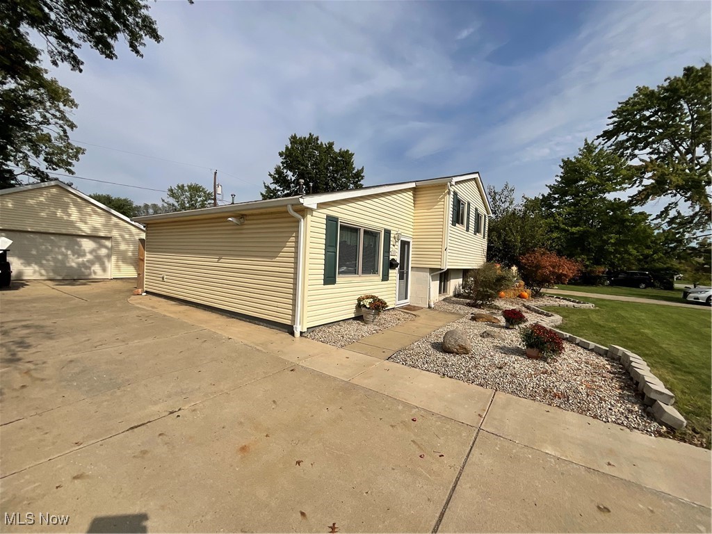 1822 S Nantucket Drive Lorain OH 44053