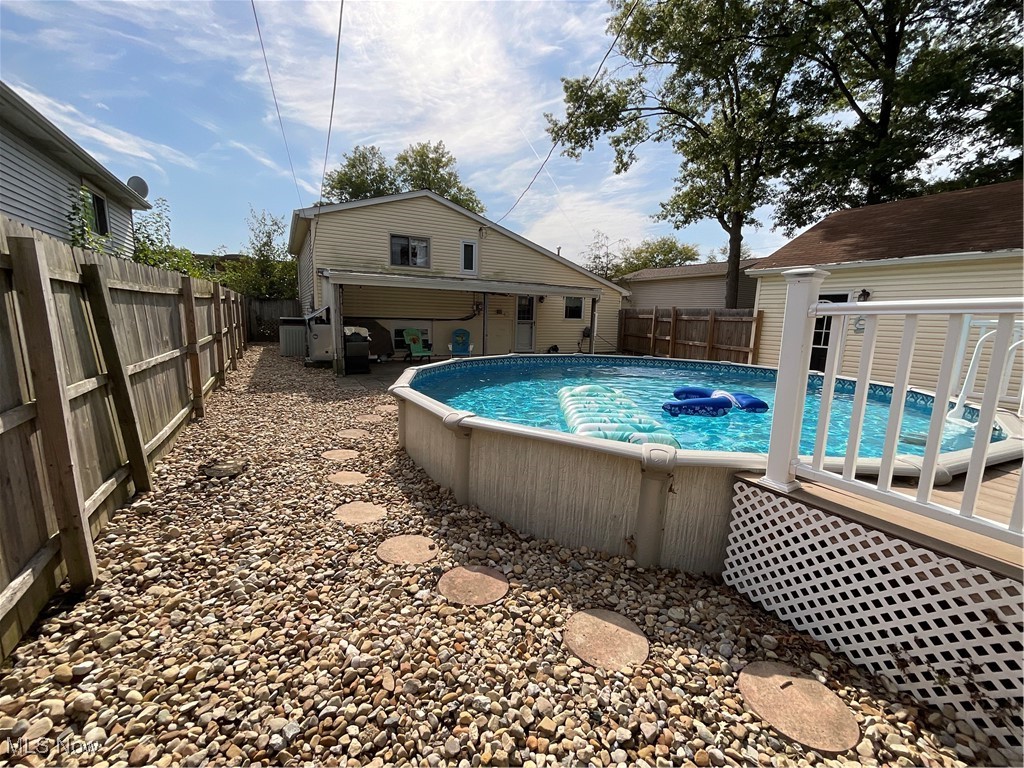 1822 S Nantucket Drive Lorain OH 44053