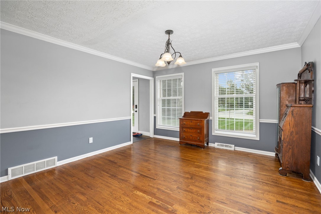 692 Thelma Drive Wadsworth OH 44281