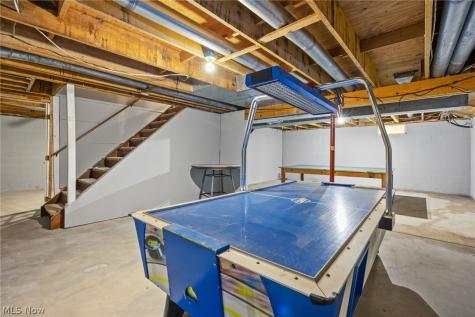 692 Thelma Drive Wadsworth OH 44281