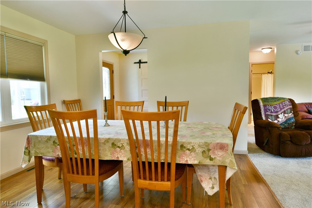 413 Maplewood Drive Cortland OH 44410
