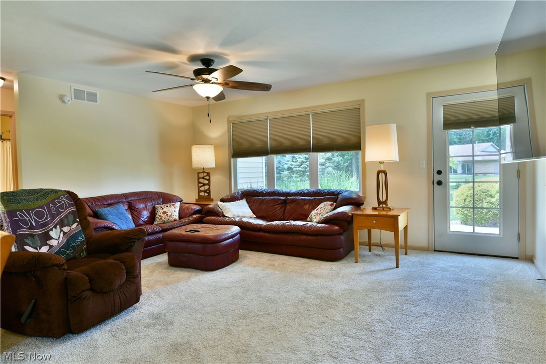 413 Maplewood Drive Cortland OH 44410