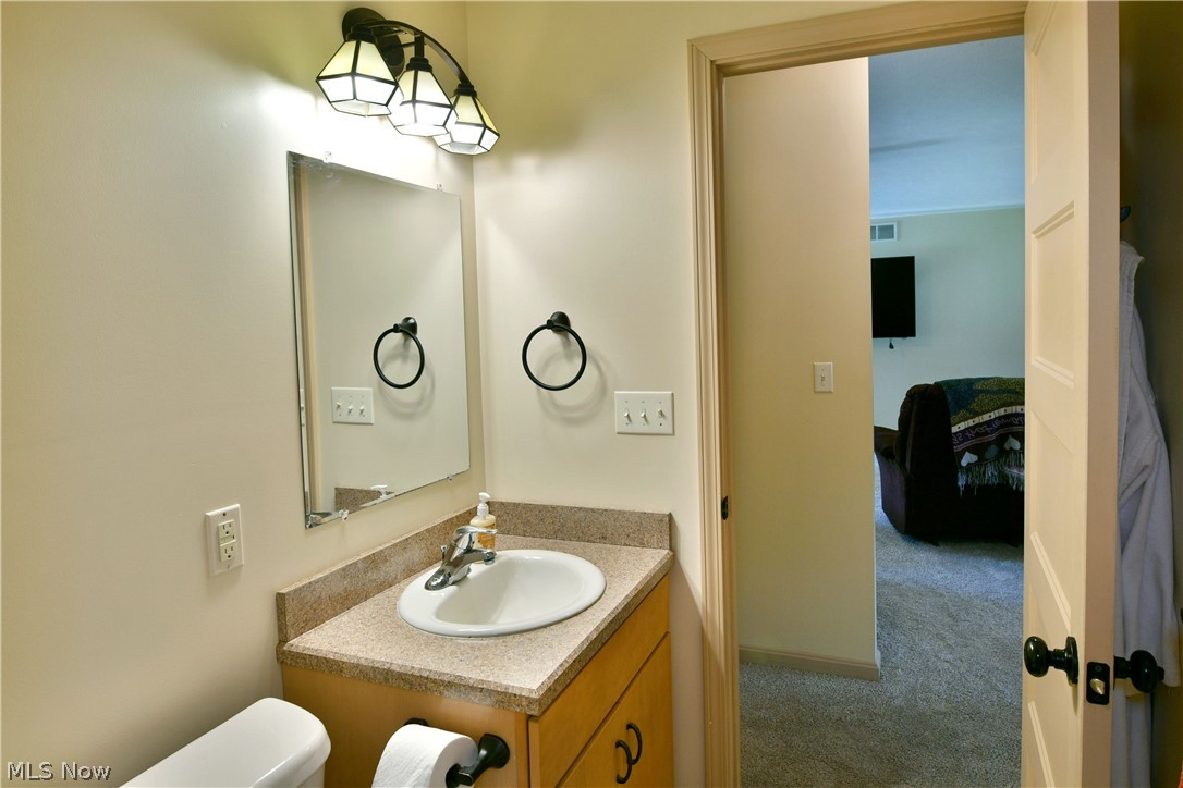 413 Maplewood Drive Cortland OH 44410