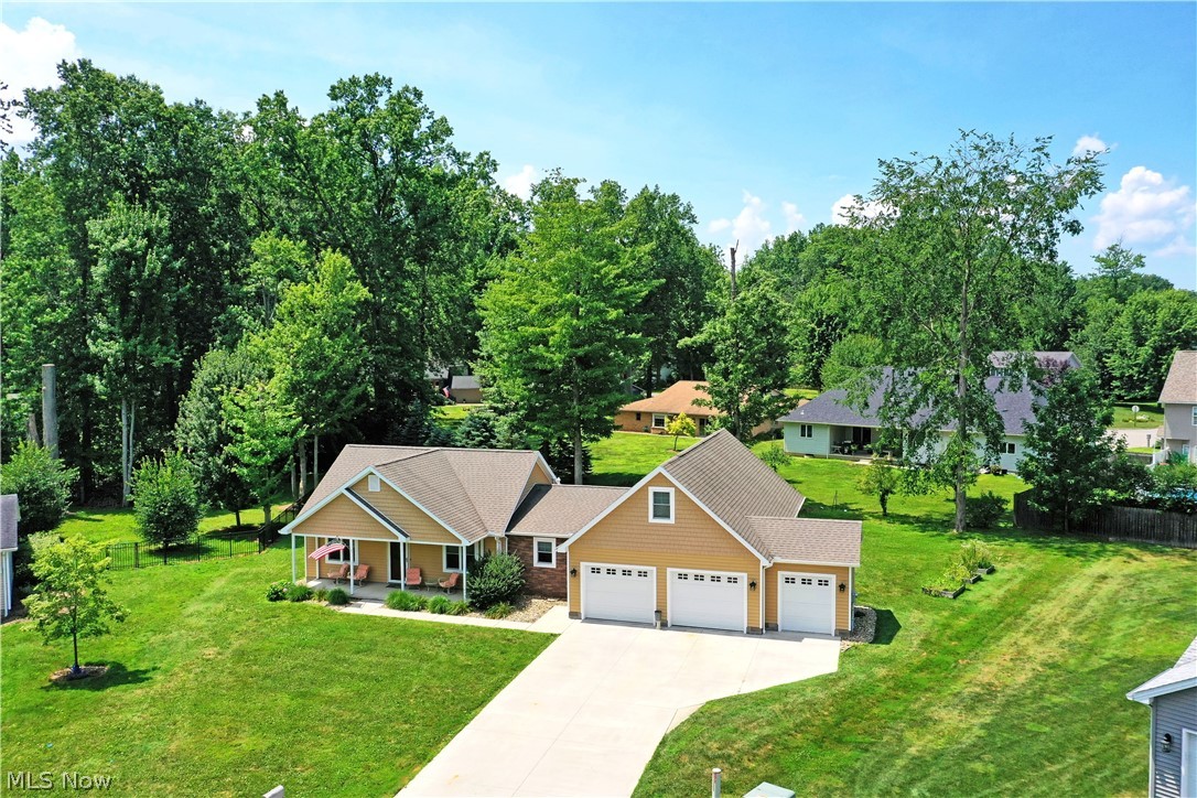 413 Maplewood Drive Cortland OH 44410
