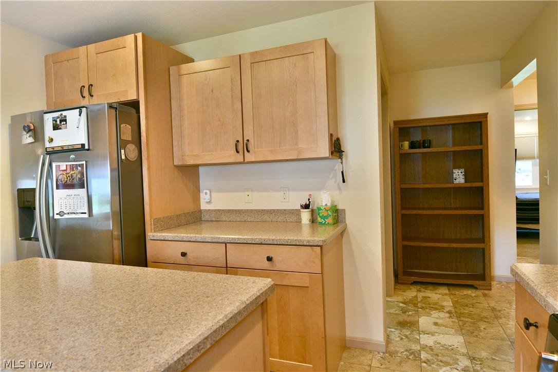 413 Maplewood Drive Cortland OH 44410