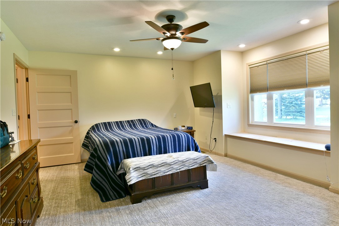 413 Maplewood Drive Cortland OH 44410