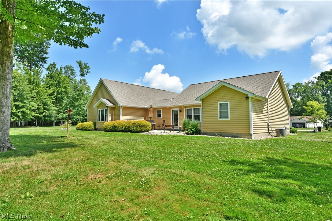 413 Maplewood Drive Cortland OH 44410