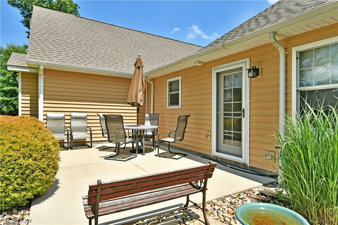 413 Maplewood Drive Cortland OH 44410
