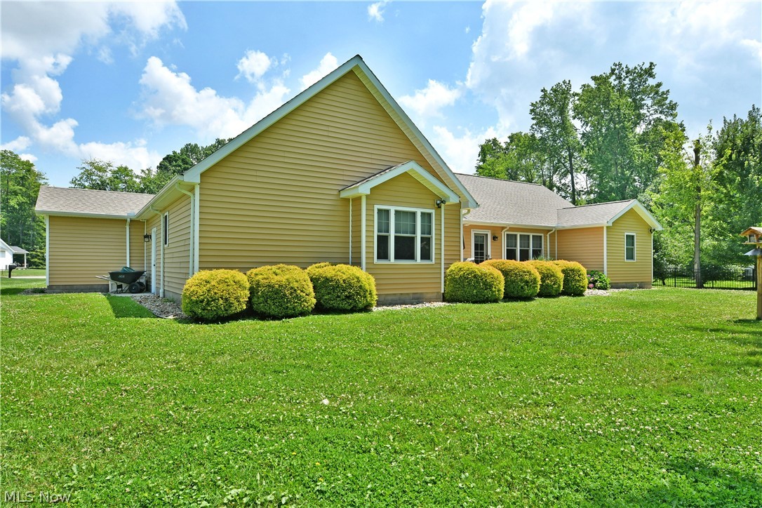 413 Maplewood Drive Cortland OH 44410