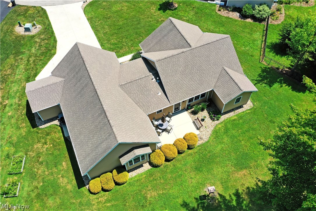 413 Maplewood Drive Cortland OH 44410
