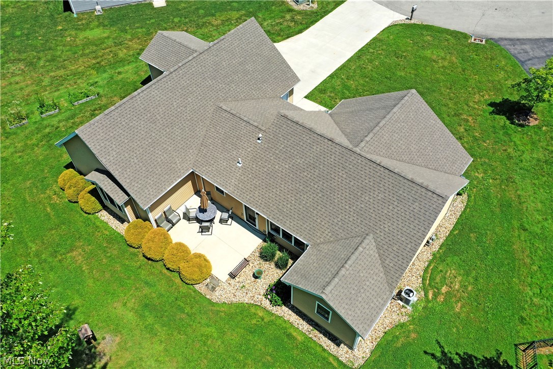 413 Maplewood Drive Cortland OH 44410