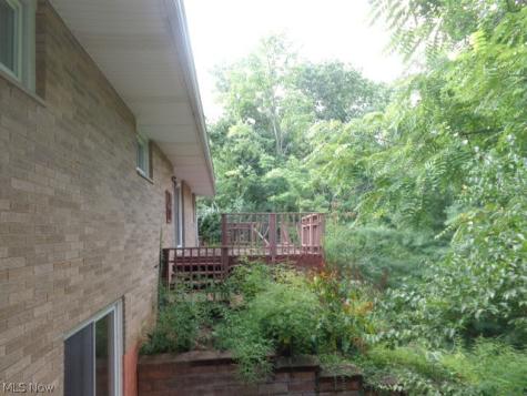 7270 Lakeview Drive Parma OH 44129