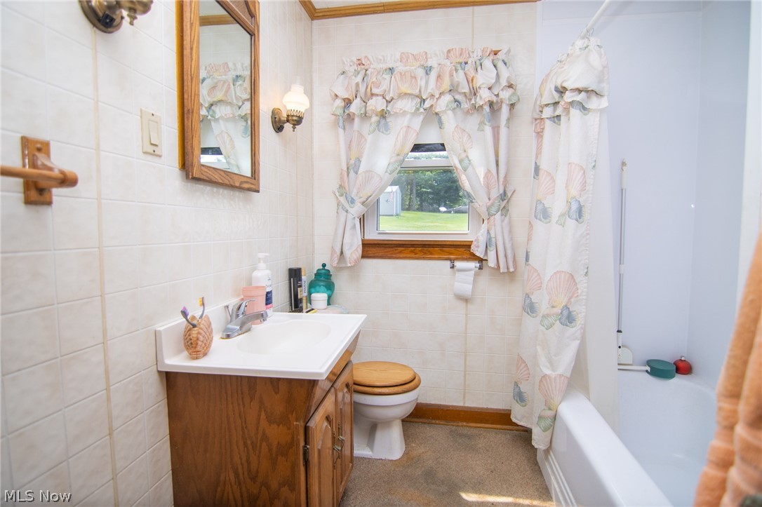 117 Starkey Boulevard Wintersville OH 43953
