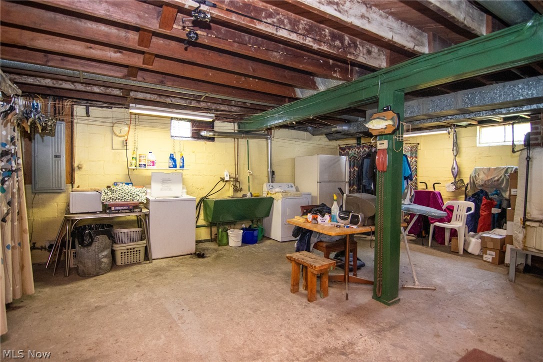 117 Starkey Boulevard Wintersville OH 43953