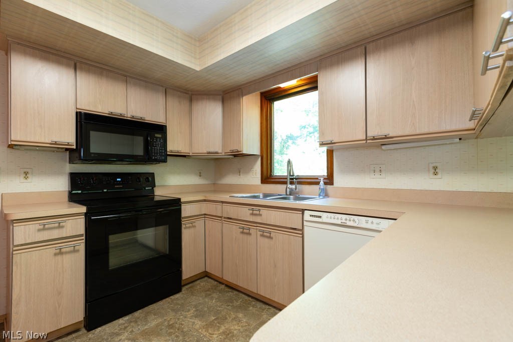 7360 Ledgewood Drive Kirtland OH 44094