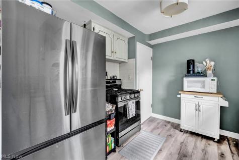 3862 Wallingford Road South Euclid OH 44121